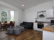 4 bedroom flat to rent