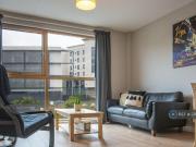 4 bedroom flat to rent