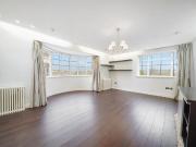 4 bedroom flat to rent