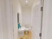 4 bedroom flat to rent