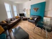 4 bedroom flat to rent