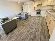 4 bedroom flat to rent