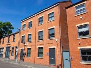 4 bedroom flat to rent