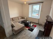 4 bedroom flat to rent