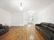 4 bedroom semi detached house to rent