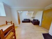 4 bedroom flat to rent