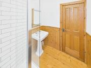 4 bedroom flat to rent