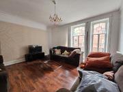 4 bedroom flat to rent