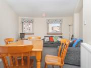 4 bedroom flat to rent
