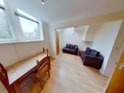 4 bedroom flat to rent