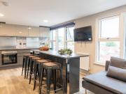 4 bedroom flat to rent