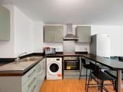 4 bedroom flat to rent