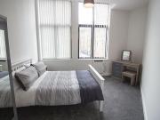 4 bedroom flat to rent