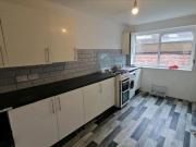4 bedroom flat to rent