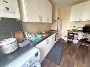 4 bedroom flat to rent