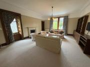 4 bedroom flat to rent