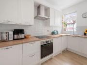 4 bedroom flat to rent