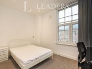 4 bedroom flat to rent
