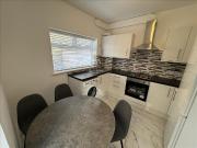 4 bedroom flat to rent