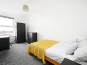 4 bedroom flat to rent