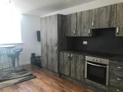 4 bedroom flat to rent