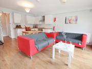 4 bedroom flat to rent