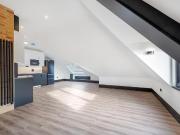 4 bedroom flat to rent