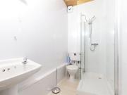 4 bedroom flat to rent