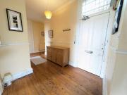 4 bedroom flat to rent