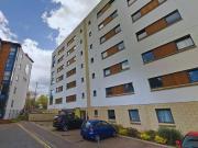 4 bedroom flat to rent