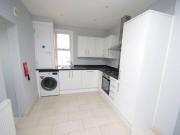 4 bedroom flat to rent