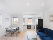 4 bedroom flat to rent