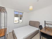 4 bedroom flat to rent