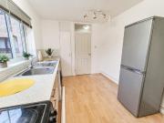 4 bedroom flat to rent