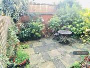 4 bedroom flat to rent