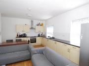 4 bedroom flat to rent