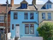 4 bedroom flat to rent