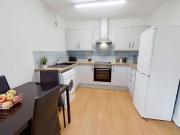 4 bedroom flat to rent