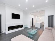 4 bedroom flat to rent