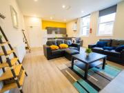 4 bedroom flat to rent