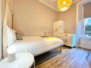 4 bedroom flat to rent