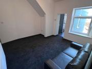 4 bedroom flat to rent