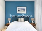 4 Bedroom flat to rent in Central Avenue, Hammersmith...