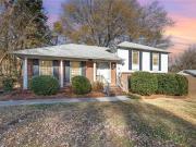 4 bedroom, Greensboro NC 27407 96600280