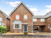 4 Bedroom Link Detached House