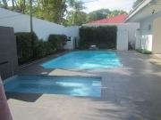 4 Bedroom House and lot for Sale in Dasmariñas Village,...