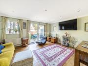 4 Bedroom House Barnet Greater London 94524390