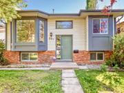 4 Bedroom House Calgary AB 94421310