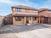 4 Bedroom House Canvey Island Essex 88781341
