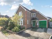 4 Bedroom House Charvil Wokingham LS95851852